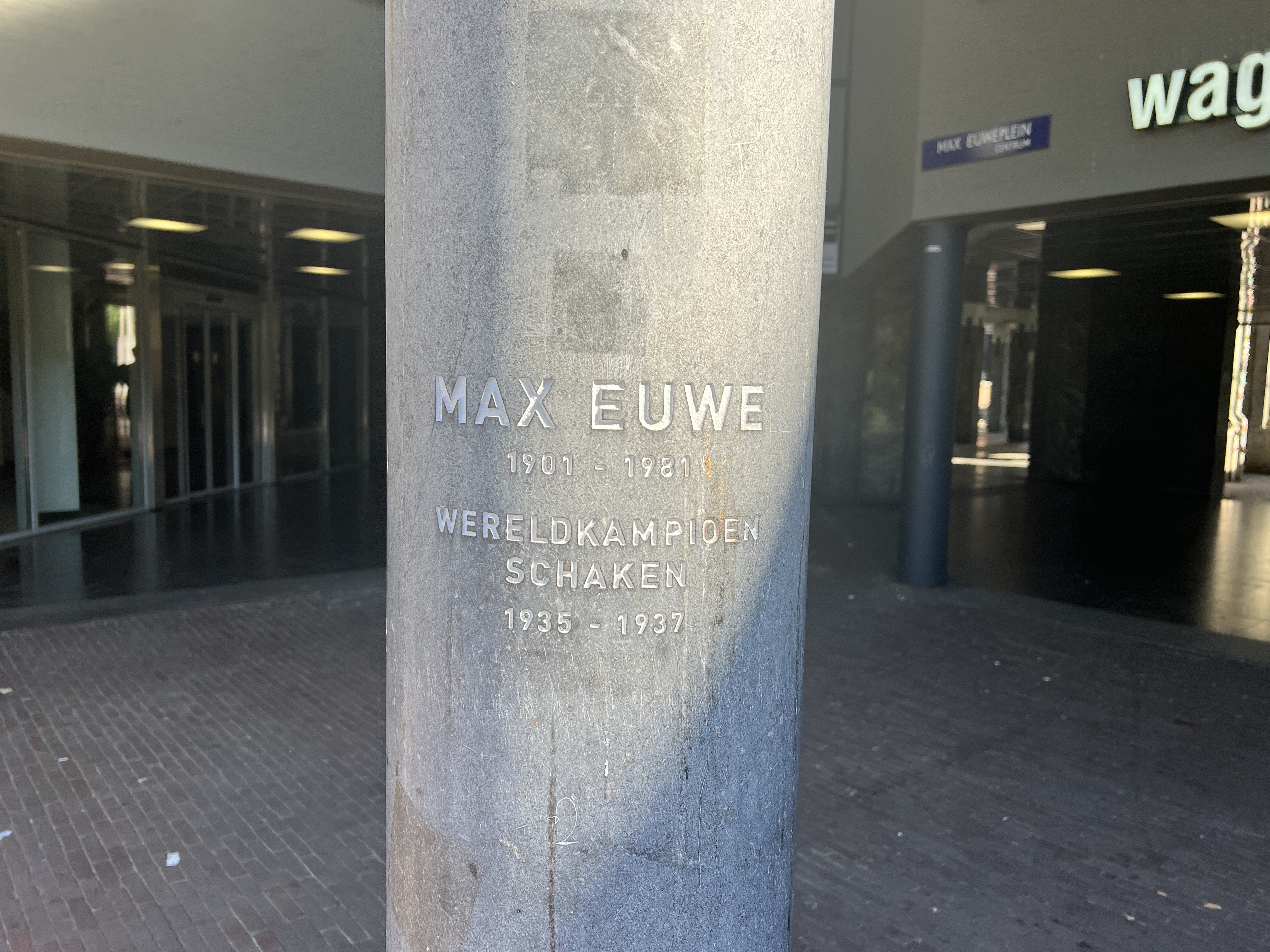 MAX EUWE Featured image